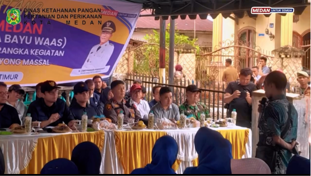 KADIS KP3 MEDAN DAMPINGI WALI KOTA PADA KEGIATAN SAPA WARGA DAN GOTONG ROYONG MASSAL